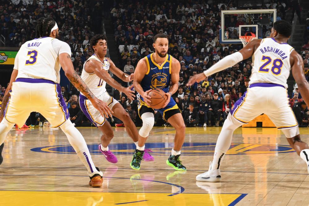 中展现出稳 中展现出稳